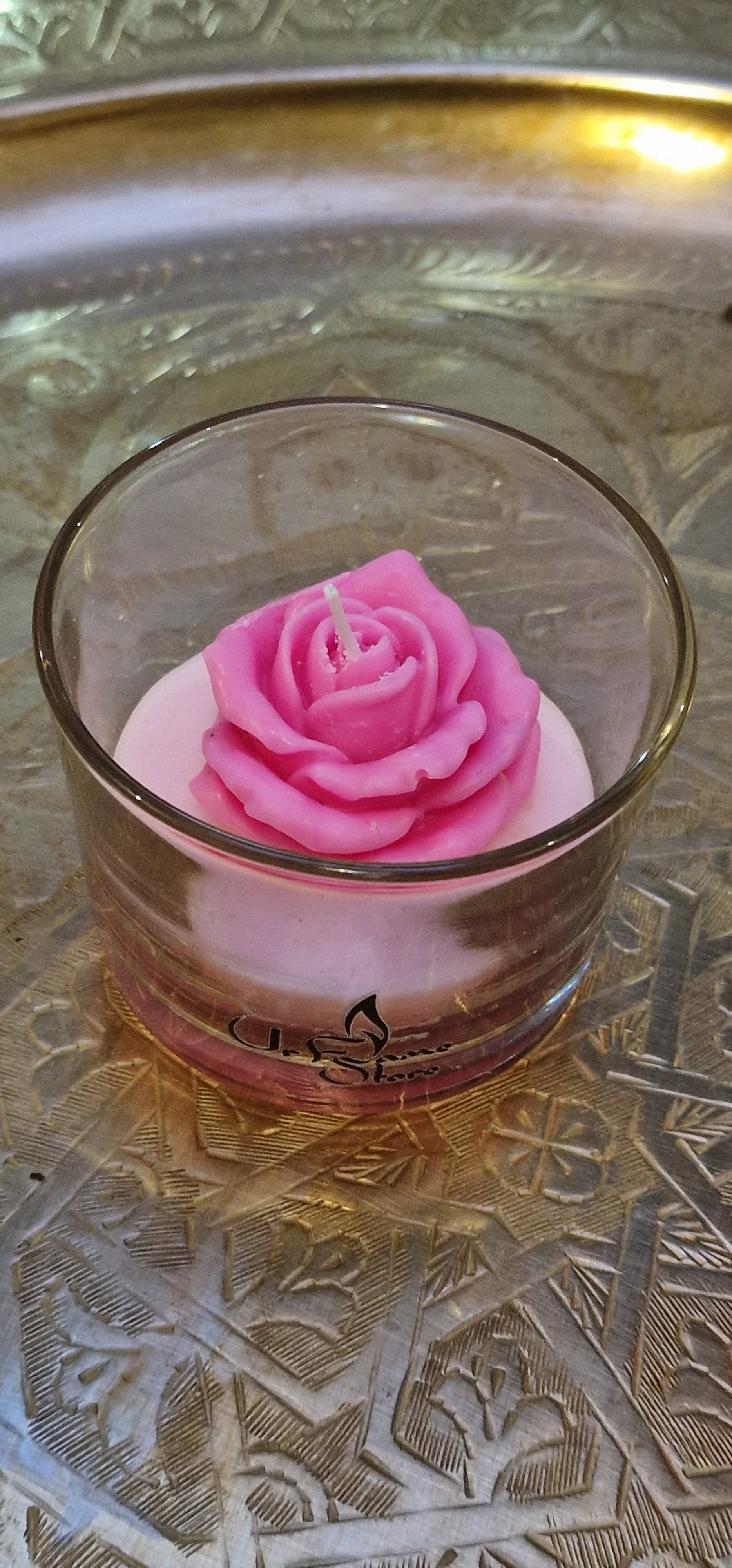 bougie en rose Parfumée